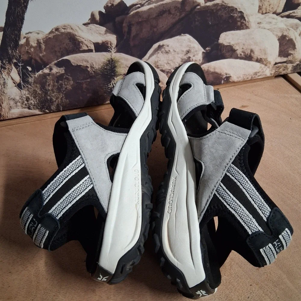 Kuru Kivi Womens Grey Black Suede Athletic Hiking Sandals Size 9